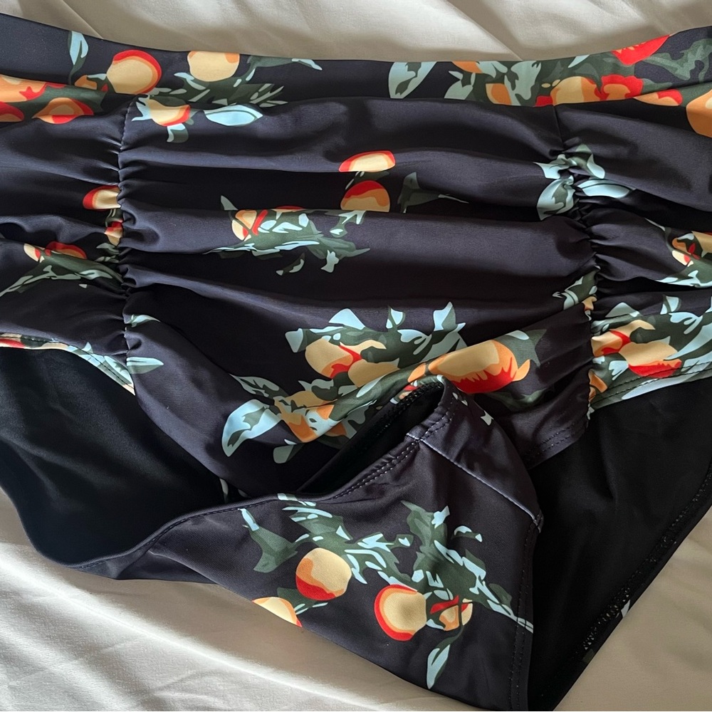 Floral Bikini Bottom NWOT Size XL